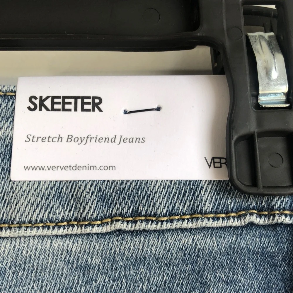 Vervet Distressed Boyfriend Ankle Blue Jeans - Picture 6 of 7